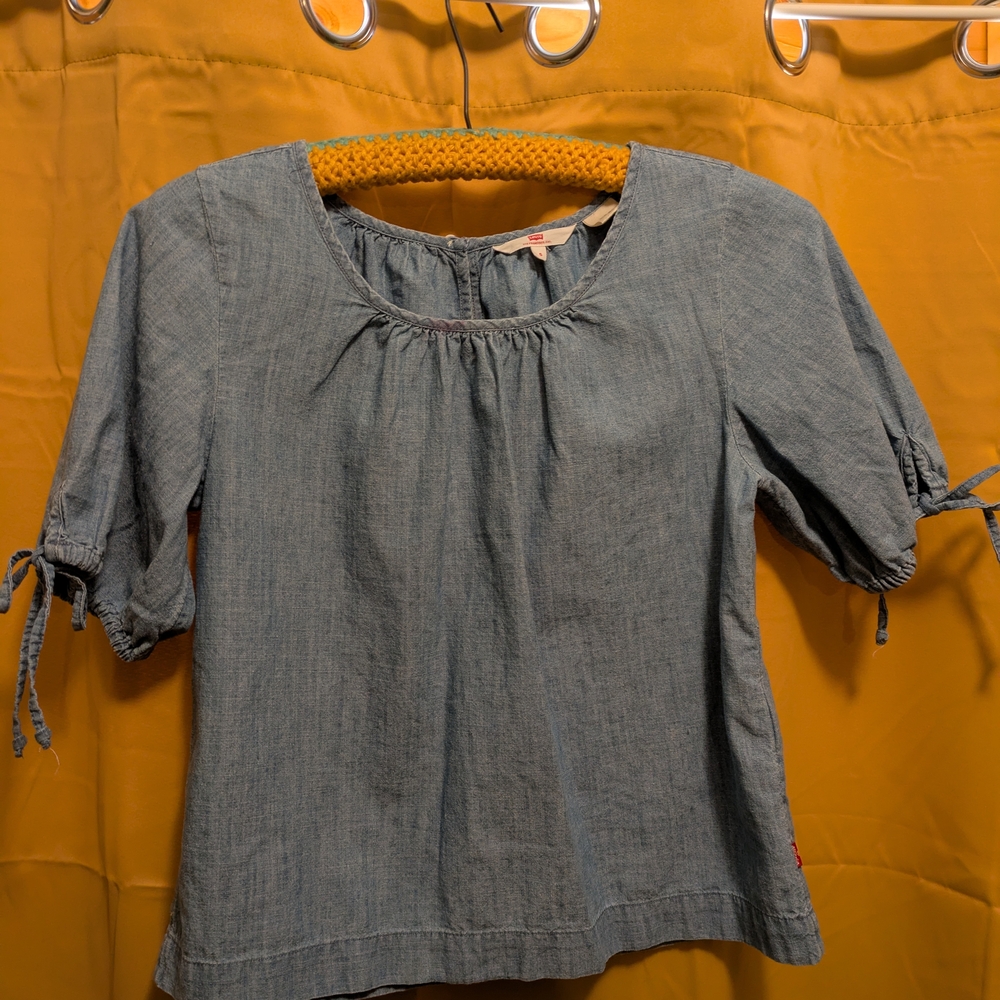Levi's Light Blue Blouse with Puff Sleeves